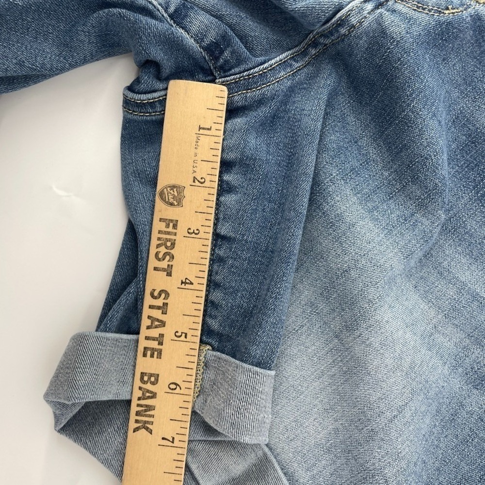 Judy Blue  Cuffed Denim Shorts Medium Wash 2XL Plus Size Distressed - Picture 4 of 13